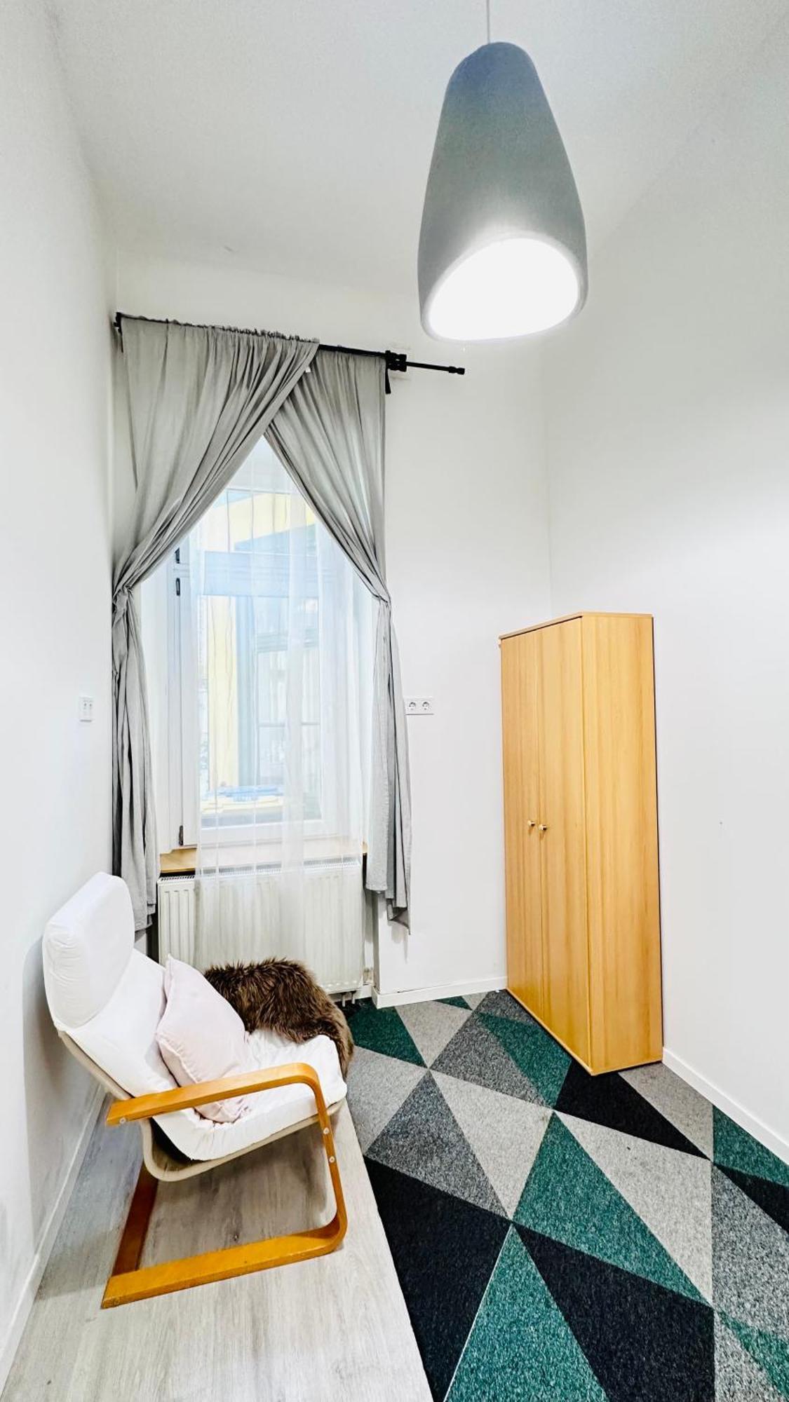 Rozsa Apartment Budapeste Exterior foto